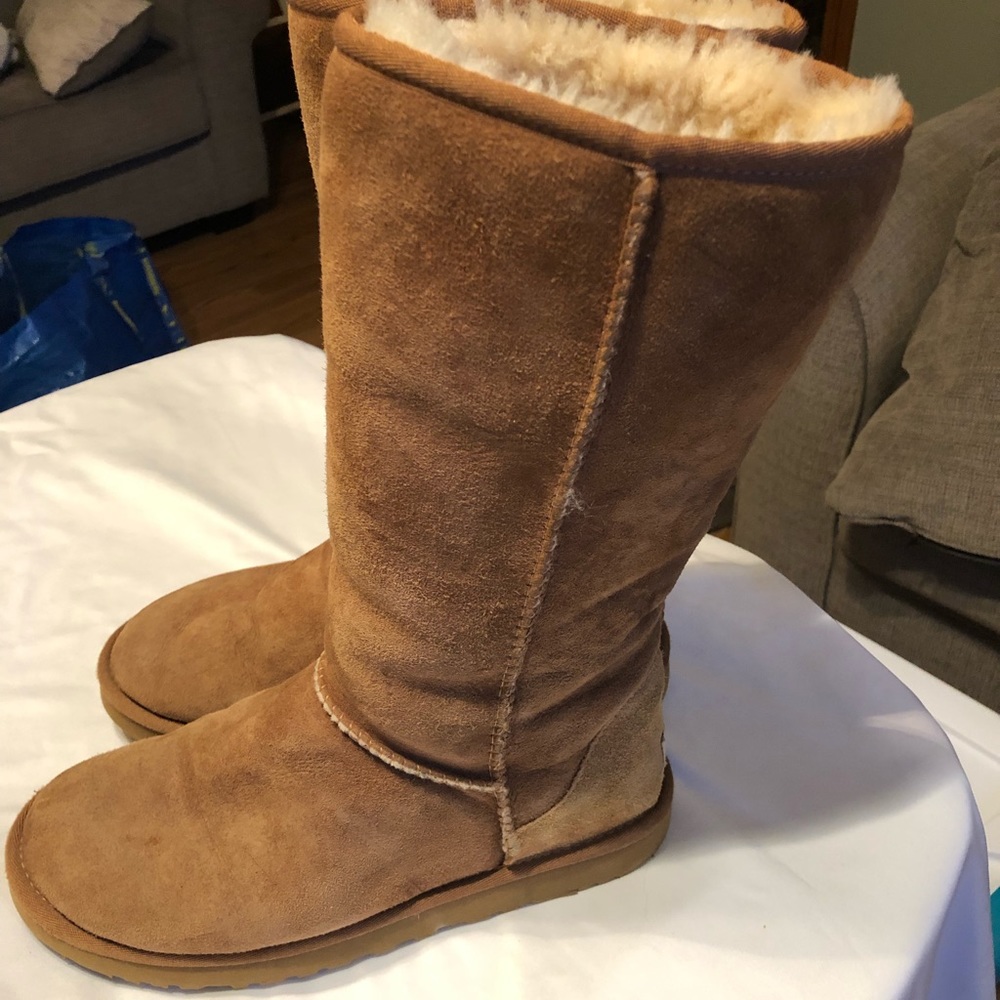 Ugg Australia Tall Boots Size 8 5815